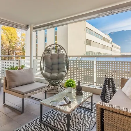 Apartment That's *